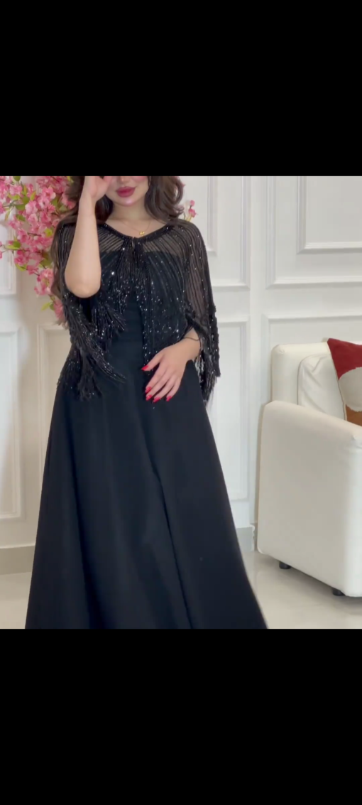 فستان سهرة طويل باللون الأسود يجنن اجمل فساتين السعودية